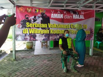 Vaksin Covid-19 Diberikan Kepada Anggota Satgas TMMD 110 Bojonegoro